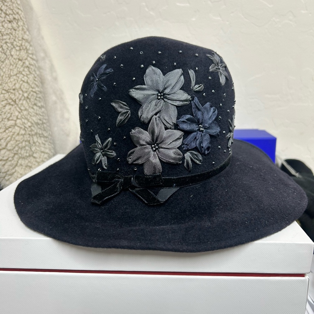 Louise Green Floral Women's Hat